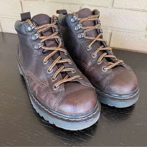 Vtg Skechers Leather Boots 1990s Chunky Platform Size 7 Y2K Lug Sole Goth Alt